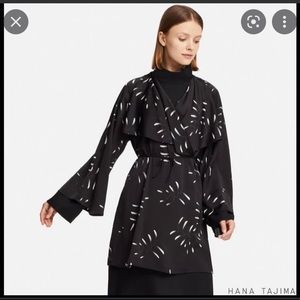 Uniqlo Hana Tajimi long sleeve wrap tunic